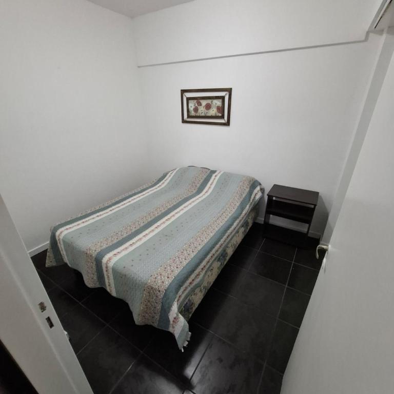 Departamento de 2 ambientes con patio y cochera privada dentro del edificio, a 2 cuadras del mar - Apartamento de 1 dormitorio - 5