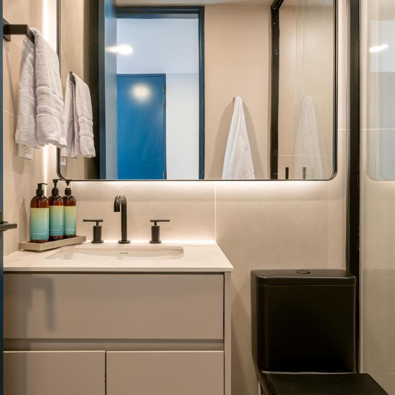 StrataSix Hotel - Apartment - Split Level - 7