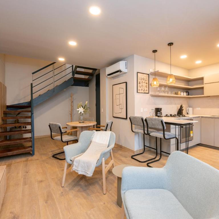 StrataSix Hotel - Apartment - Split Level - 1