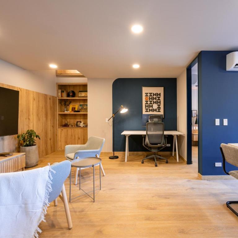StrataSix Hotel - Two-Bedroom Deluxe Apartment - 21