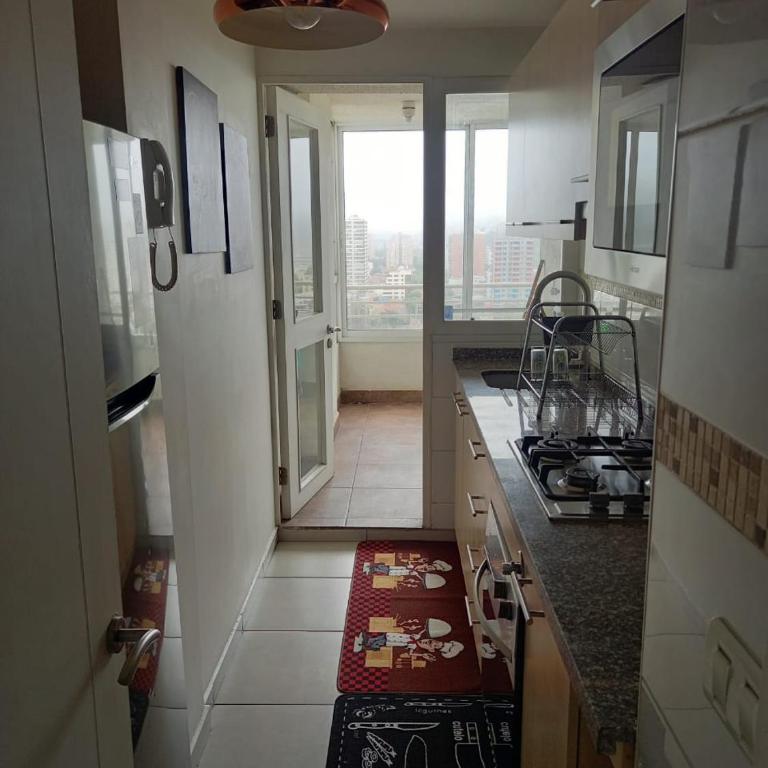 Departamento Centro de Viña, frente a terminal rodoviario, estacionamiento techado - Three-Bedroom Apartment - 3