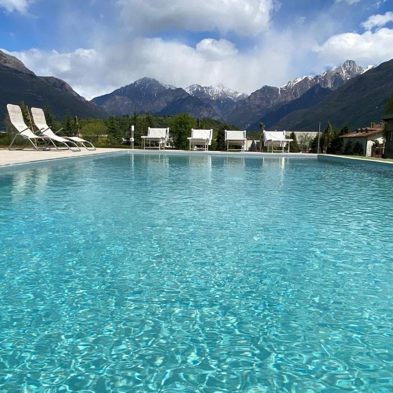 Villa Carlotta Rossa - Holiday Home with garden and pool - Casa Vacanze con 3 Camere da Letto - 8