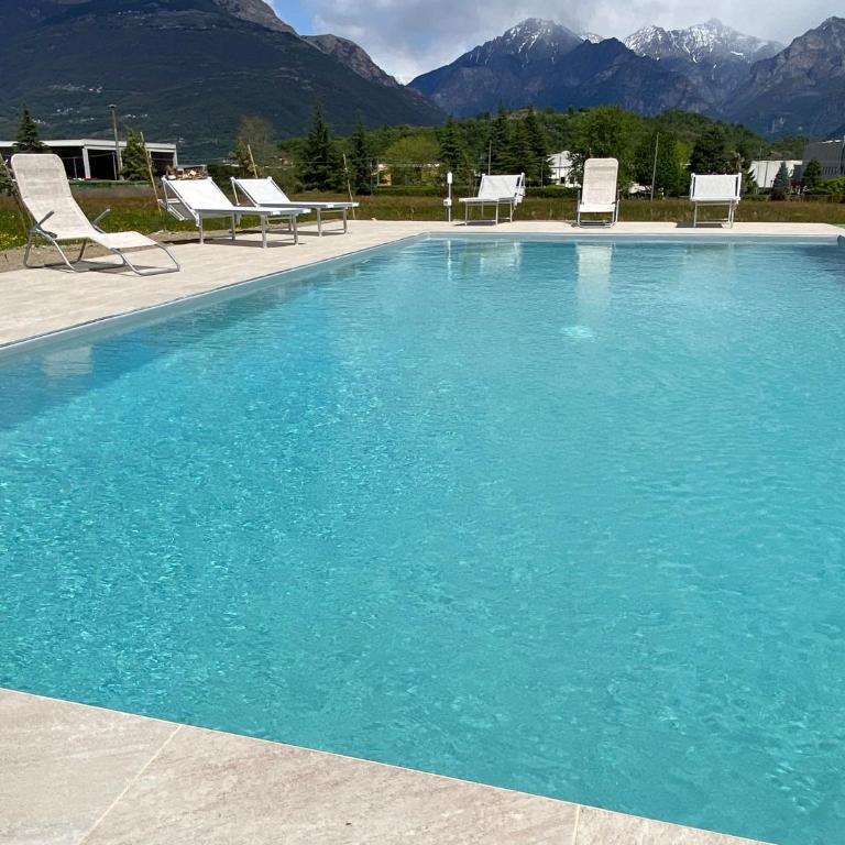 Villa Carlotta Rossa - Holiday Home with garden and pool - Casa Vacanze con 3 Camere da Letto - 16