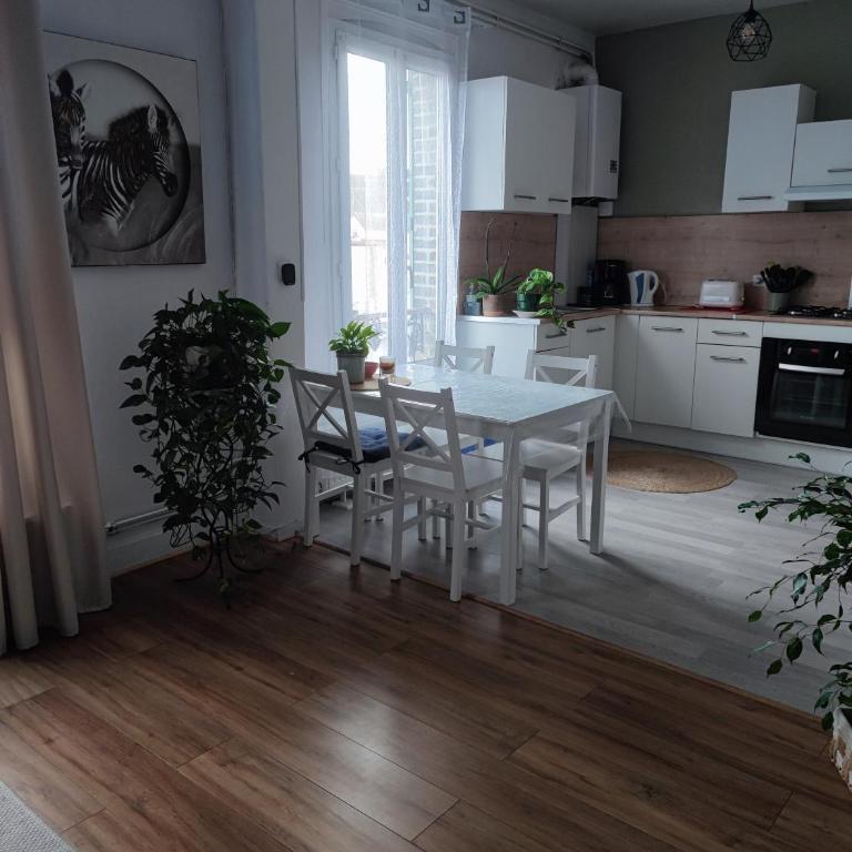 Appartement avec stationnement gratuit - Appartement 1 Chambre - 2