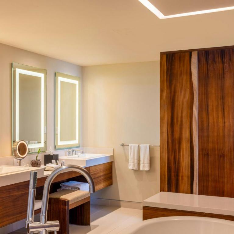 The Westin Cozumel - Suite Junior de 1 dormitorio con cama extragrande y vistas al océano - 16