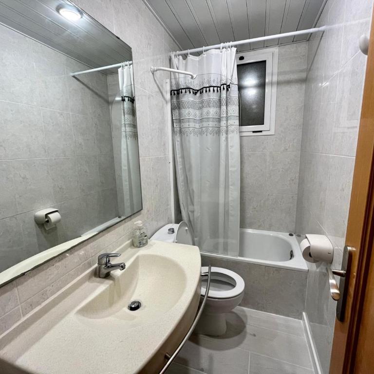 chez Chantal zone touristique garage gratuit - Apartamento de 3 dormitorios - 28