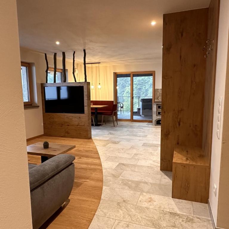 Chalet Aurora - Private Secluded Spa Escape with Hot Tub, Sauna and Garage - Chalet con 1 Camera da Letto - 1