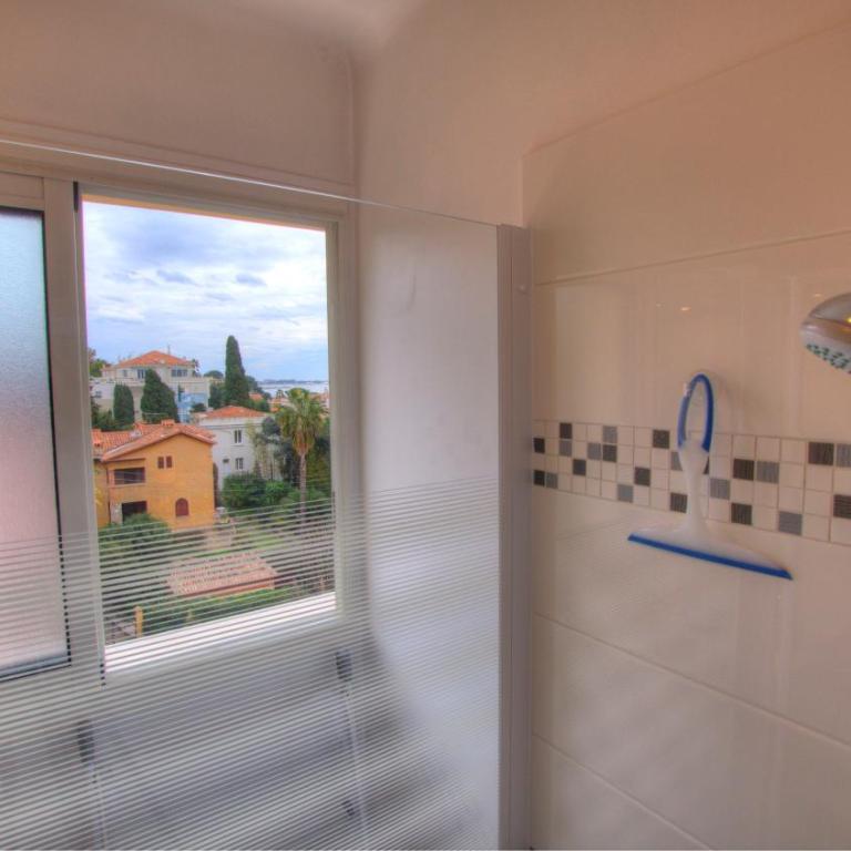 Beau 2 pièces 3 étoiles Vue Mer Garage Privé 150m plages wifi - Appartement - Vue sur Mer - 16