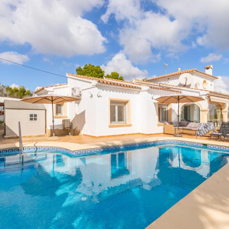 Nicole by Sun & Sea Homes - Deluxe Villa - 13
