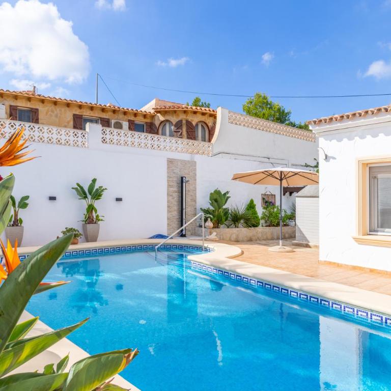 Nicole by Sun & Sea Homes - Deluxe Villa - 2