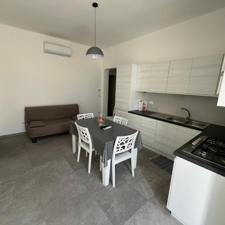 La casa di MeT - Appartamento con 2 Camere da Letto - 2