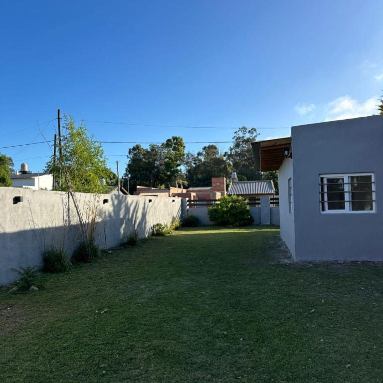 Casa estilo campestre a pasos del mar - Two-Bedroom House - 29