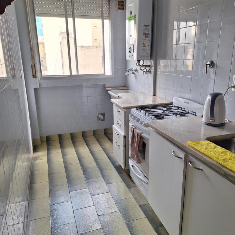 Alquiler temporario zona centro, pocas cuadras de la playa - Apartamento de 1 dormitorio - 6