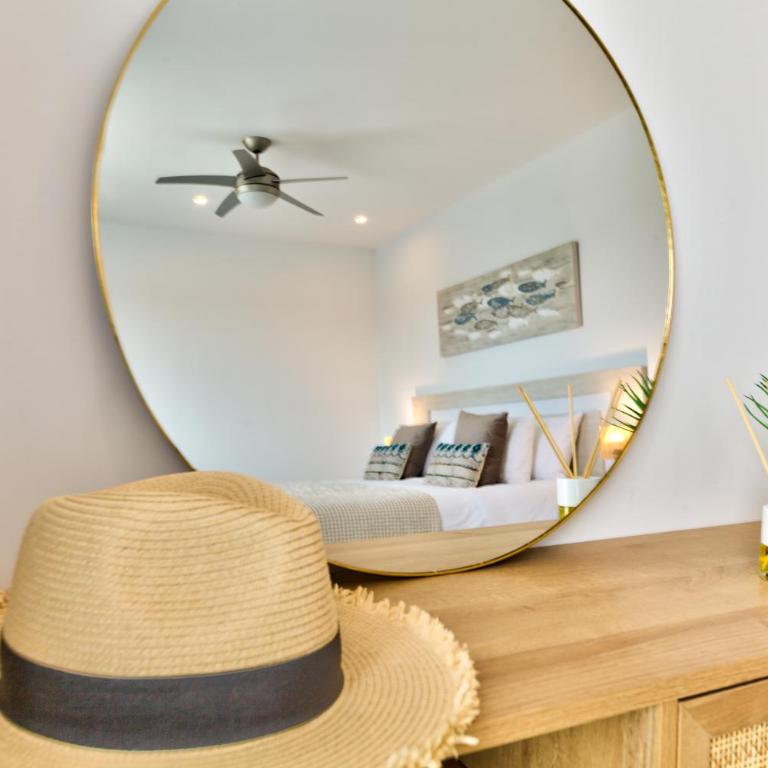 La Vista - Modern Luxury for 12 Guests - Villa - 40