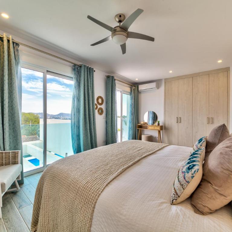 La Vista - Modern Luxury for 12 Guests - Villa - 42