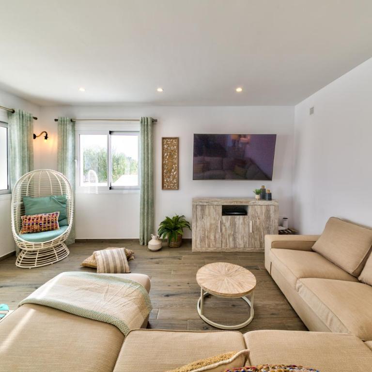 La Vista - Modern Luxury for 12 Guests - Villa - 45