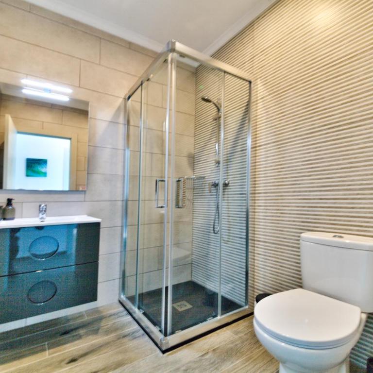 La Vista - Modern Luxury for 12 Guests - Villa - 48