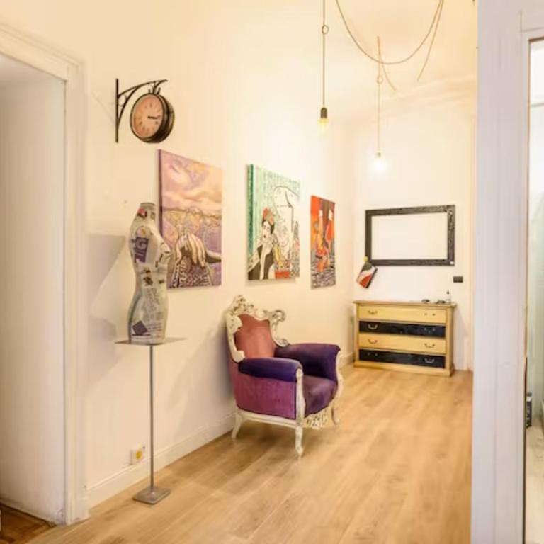 Apartments Chic Torino Centro porta nuova - Camera Matrimoniale con Bagno Privato Esterno - 4