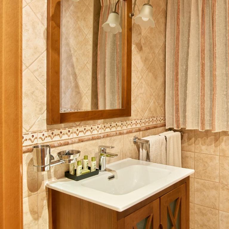 Apartamentos Turísticos Casa de La Borrega - Suite Royal (4 adultos) - 2