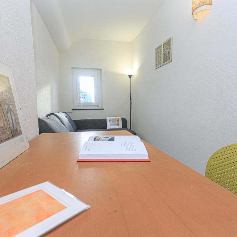 iFlat Un nido sui tetti - Appartamento con 2 Camere da Letto - 10