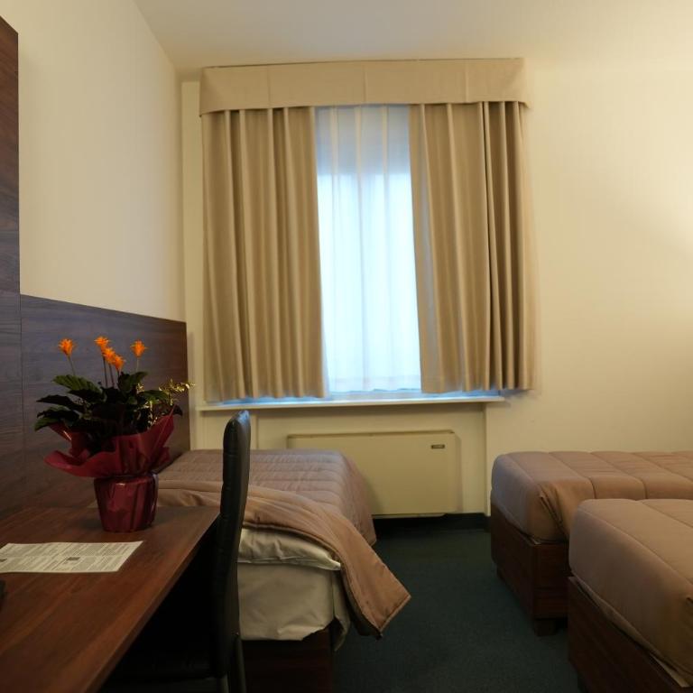 Hotel Albatros - Deluxe Twin Room - 10