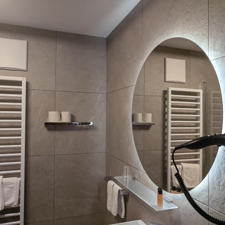 Sport Hotel Wildgall - Camera Matrimoniale Superior con Balcone - 13