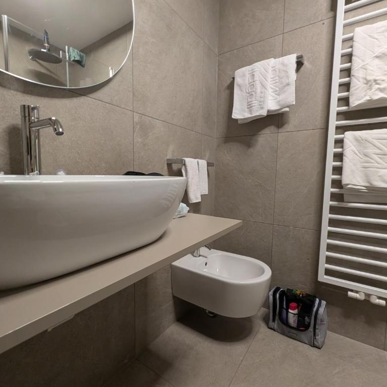 Sport Hotel Wildgall - Camera Matrimoniale Superior con Balcone - 11