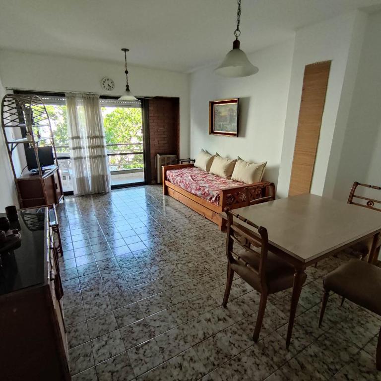Hermoso Depto 2 Amb Zona Plaza Colón - Apartamento de 1 dormitorio - 1