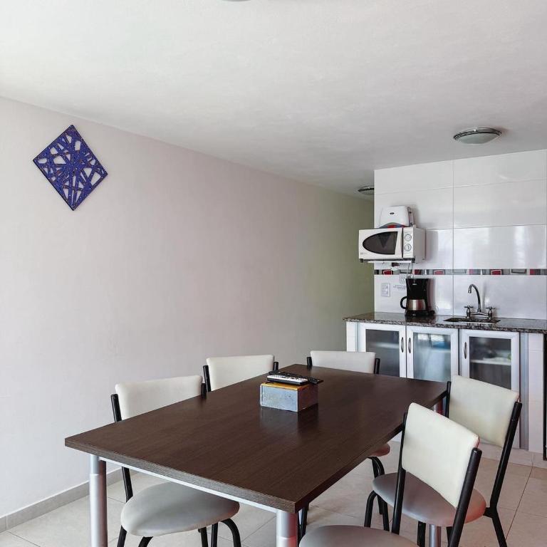 Complejo Los Luises - Two-Bedroom Apartment - 8