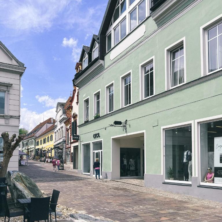 "Hunter's Suite"- at the heart of Hartberg, free Parking - Deluxe Studio - 77
