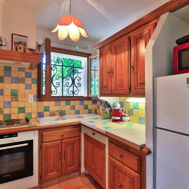 LOCATIONS-06 LA PASCALINE MEUBLÉ 4**** 30MN MER - Appartement 1 Chambre - 16