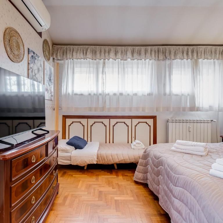 The Elegant Penthouse - Ampio Attico con Posto Auto - Appartamento Deluxe con 4 Camere da Letto - 28