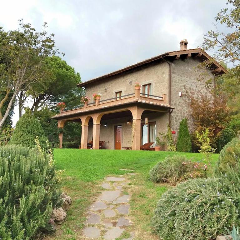 Villetta immersa nella Valle di Montefiascone - Villa con 2 Camere da Letto - 1