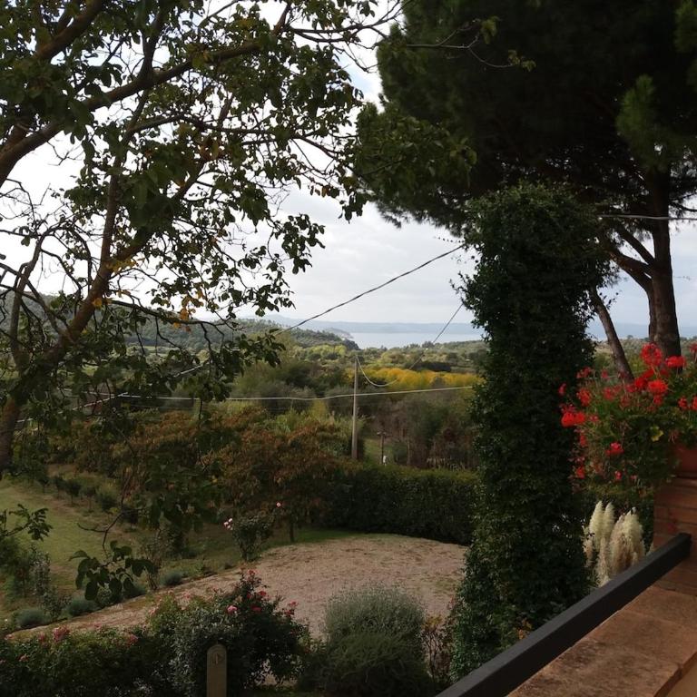 Villetta immersa nella Valle di Montefiascone - Villa con 2 Camere da Letto - 11