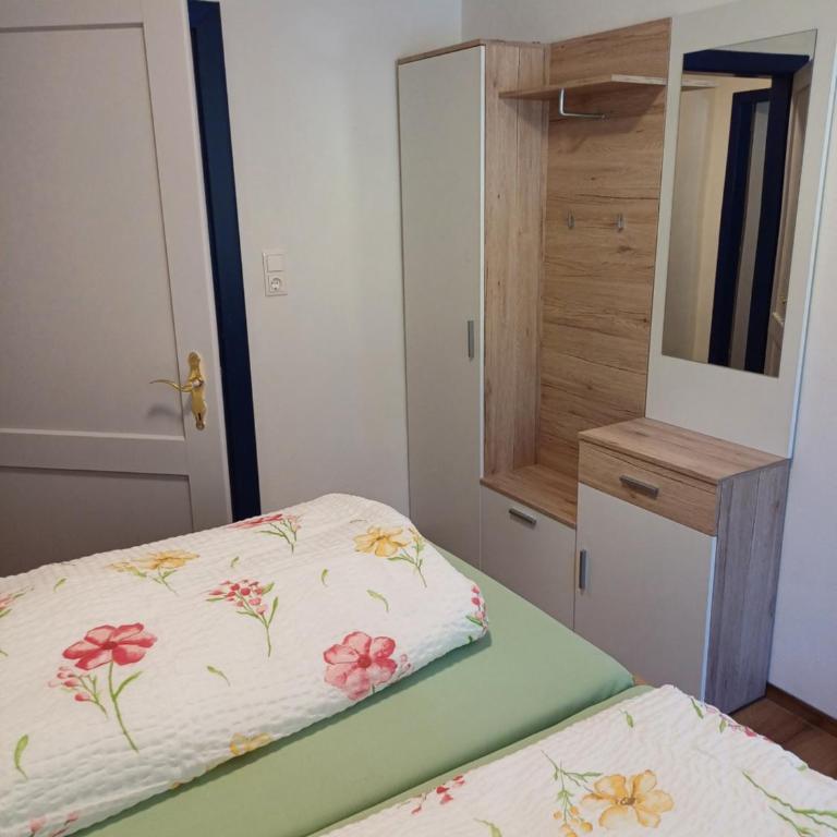 Appartements Dorner, Semmering - Apartment mit 1 Schlafzimmer und Gartenblick - 8