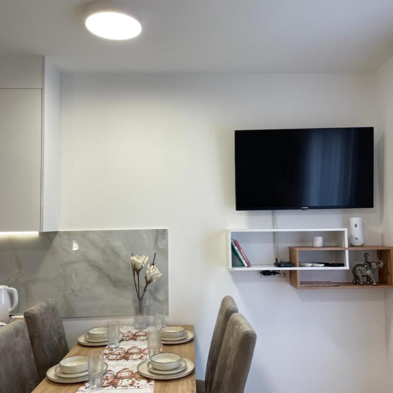 Apartment Luka Lux - One-Bedroom Apartment - 8