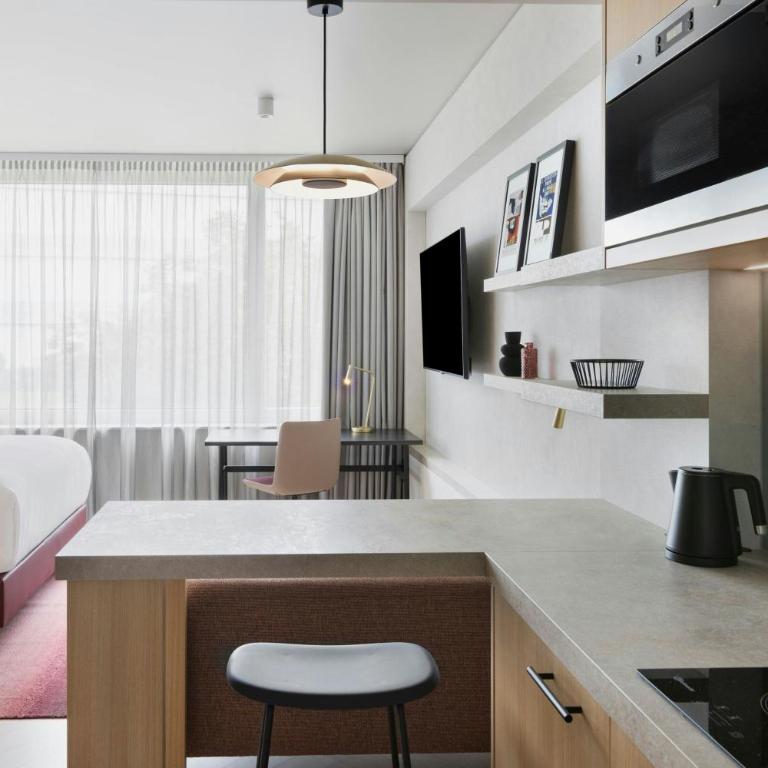 Residence Inn by Marriott Geneva City Nations - Studio Confortable avec Lit Queen-Size - 3