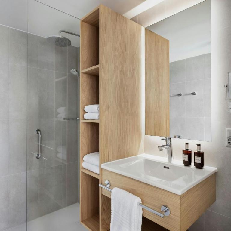 Residence Inn by Marriott Geneva City Nations - Studio Confortable avec Lit Queen-Size - 5