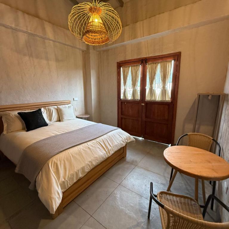 Coffee Tree Boutique Hostel - Habitación Doble Deluxe con balcón - 8