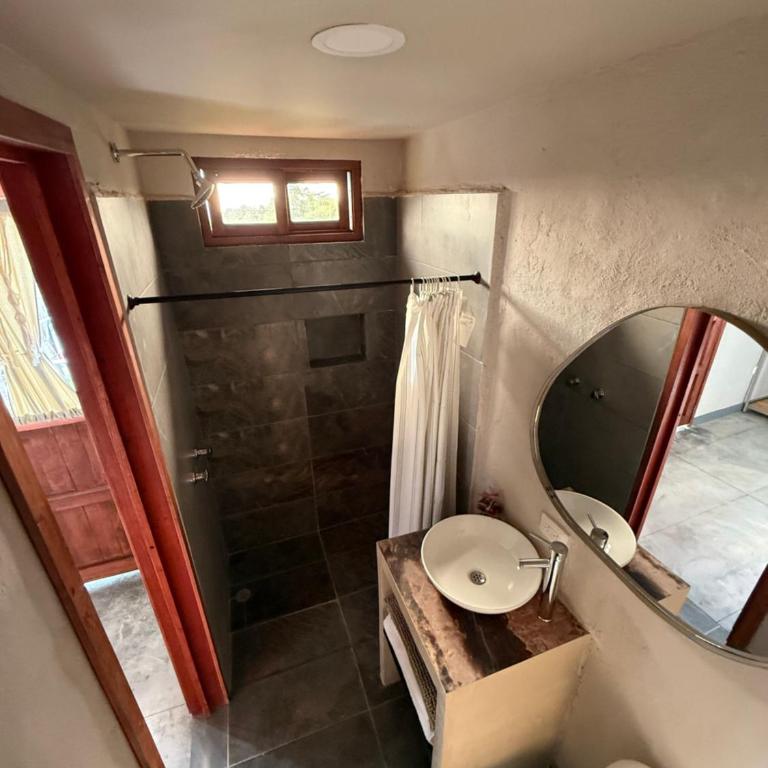 Coffee Tree Boutique Hostel - Deluxe Double Room with Balcony - 10