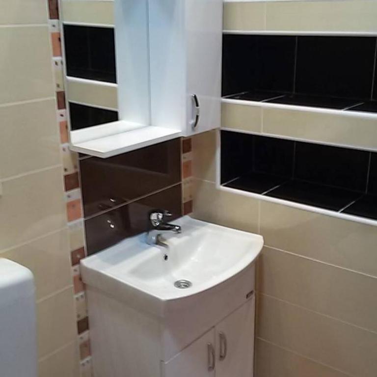 Guest House Mirza - Double or Twin Room with Shared Bathroom - 19