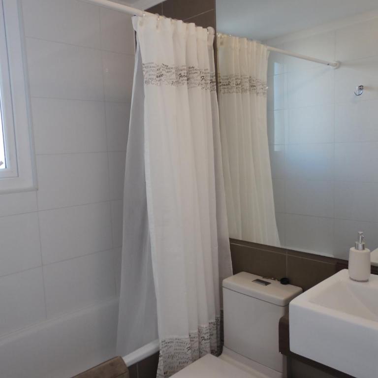 Amplio y con hermosa vista - Three-Bedroom Apartment - 9