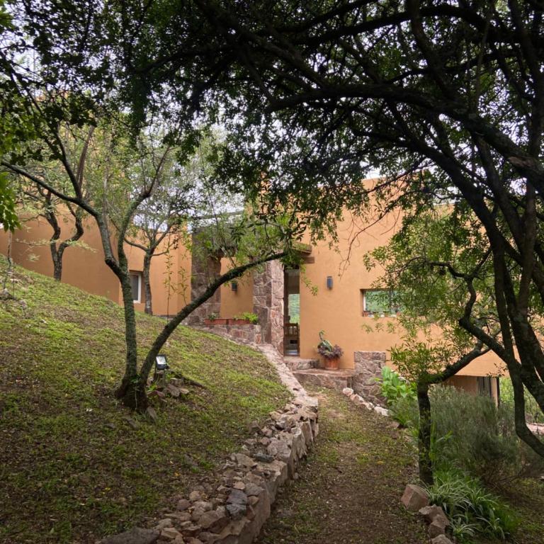 Casa de campo frente al río - Casa de 2 dormitorios - 1