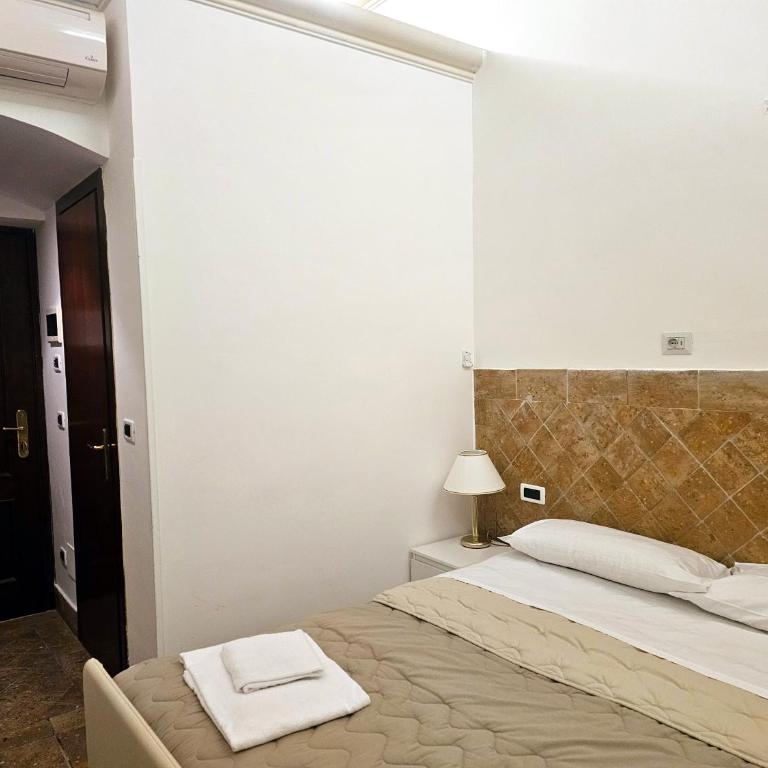 Check in Rome - Camera Matrimoniale con Bagno Privato - 4