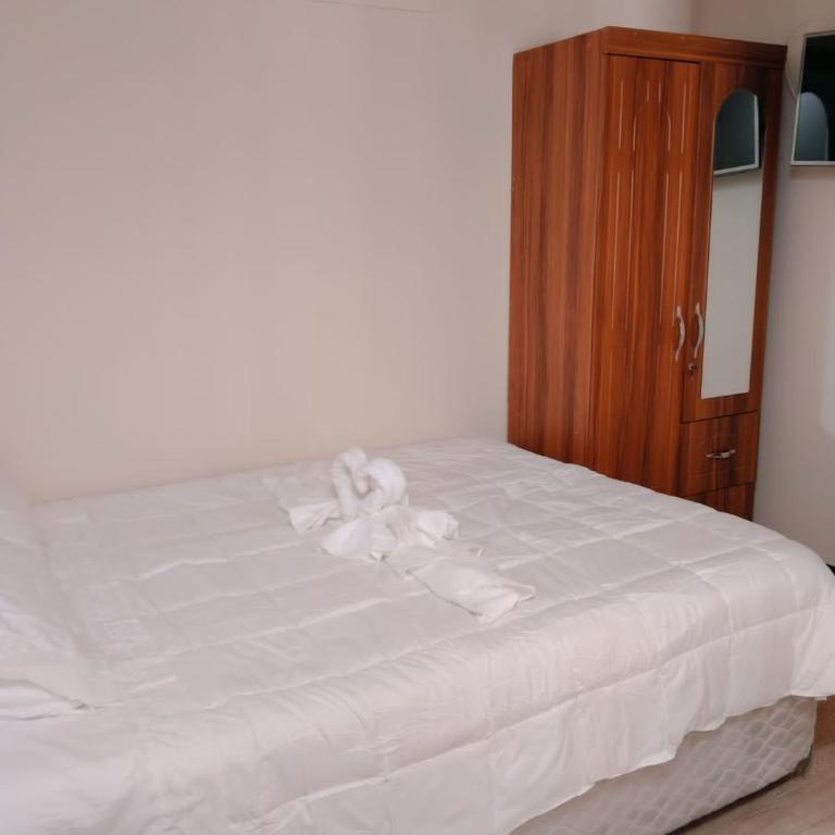 Hotel Victoria - Double Room with Private Bathroom - 2