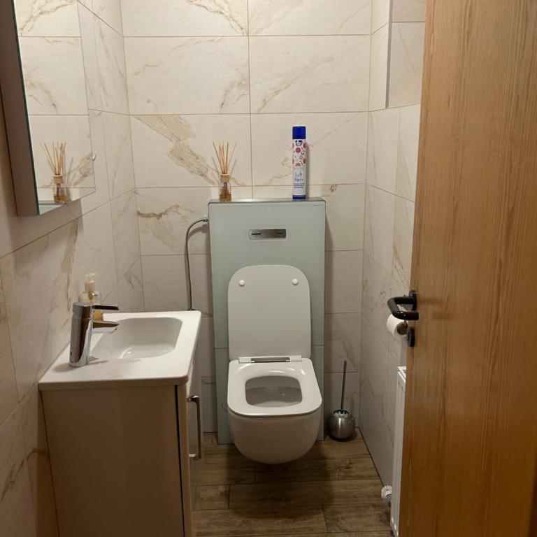 Bijou Guest House - Chambre Double avec Salle de Bains Privative - 17
