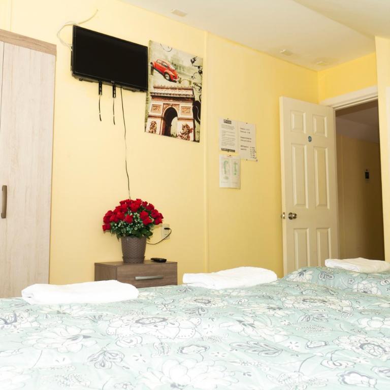 Hostal Del Tuto - Quadruple Room - 4