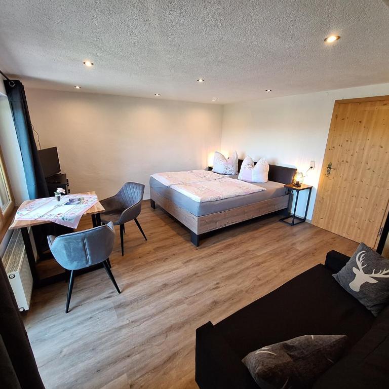 Gästehaus Luitz - Apartment mit 1 Schlafzimmer und Terrasse - 4