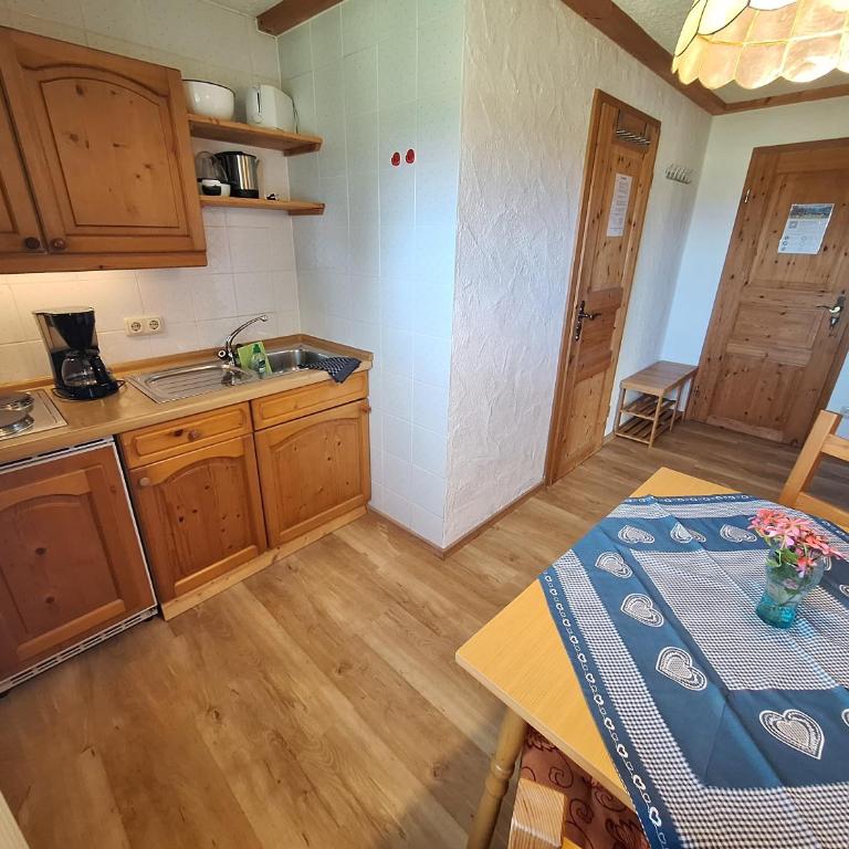 Gästehaus Luitz - Apartment mit 1 Schlafzimmer und Aussicht - 5