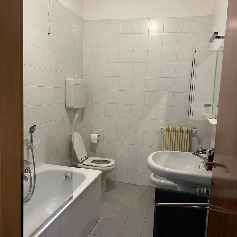 Interno 1 - elegante mini affacciato sul verde - Appartamento con 1 Camera da Letto - 16
